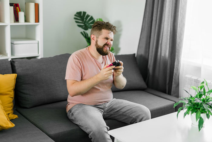 Toxic BF Keeps Tormenting GF For Years, She&rsquo;s Horrified When He Breaks Up Right Before Her Interview