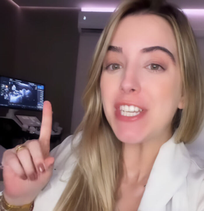 Pregnant Doctor Shows Her Own Baby Peeing Inside The Womb In Mind-Blowing Viral Video