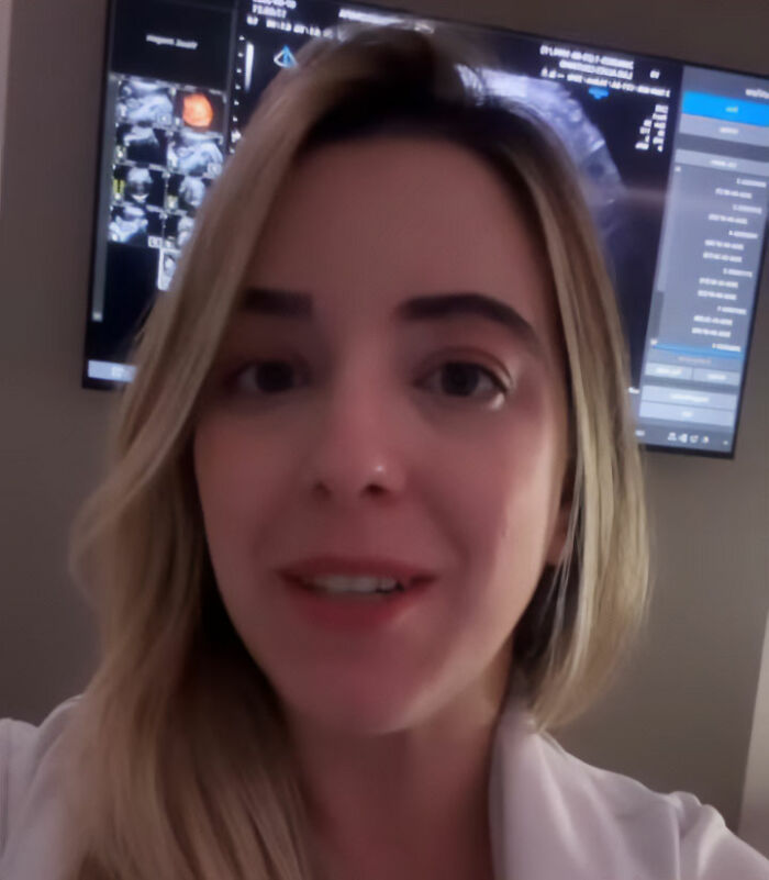 Pregnant Doctor Shows Her Own Baby Peeing Inside The Womb In Mind-Blowing Viral Video