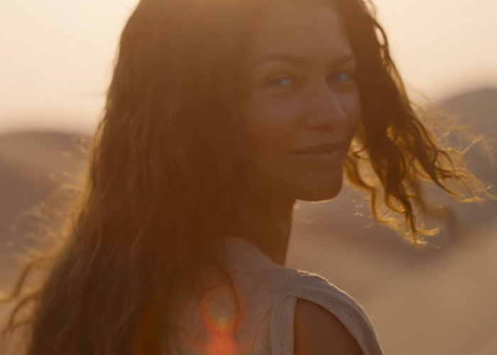 “Wearing Dried Human Skin”: Zendaya’s “Eerie” Look At CinemaCon Sparks Brutal Reactions Online “Wearing Dried Human Skin”: Zendaya’s “Eerie” Look At CinemaCon Sparks Brutal Reactions Online