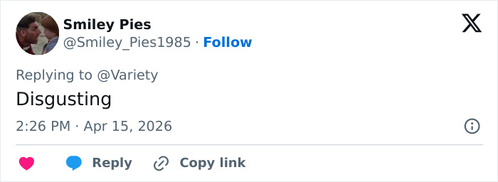 “Wearing Dried Human Skin”: Zendaya’s “Eerie” Look At CinemaCon Sparks Brutal Reactions Online “Wearing Dried Human Skin”: Zendaya’s “Eerie” Look At CinemaCon Sparks Brutal Reactions Online