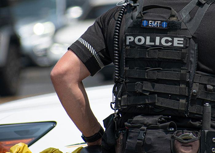 41 Funny, Scary And Wild Stories About Police Chasing The Wrong Person