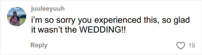 Woman Shares Horrible Engagement Photos She Paid $725 For, Photographer’s Excuse Leaves People Baffled