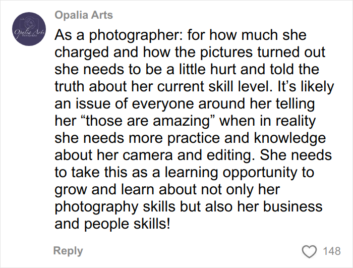 Woman Shares Horrible Engagement Photos She Paid $725 For, Photographer’s Excuse Leaves People Baffled