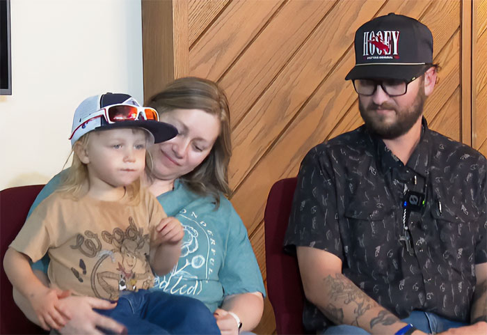 New Details Emerge After Police Fatally Take Down Woman Attacking Toddler With Knife At Walmart New Details Emerge After Police Fatally Take Down Woman Attacking Toddler With Knife At Walmart