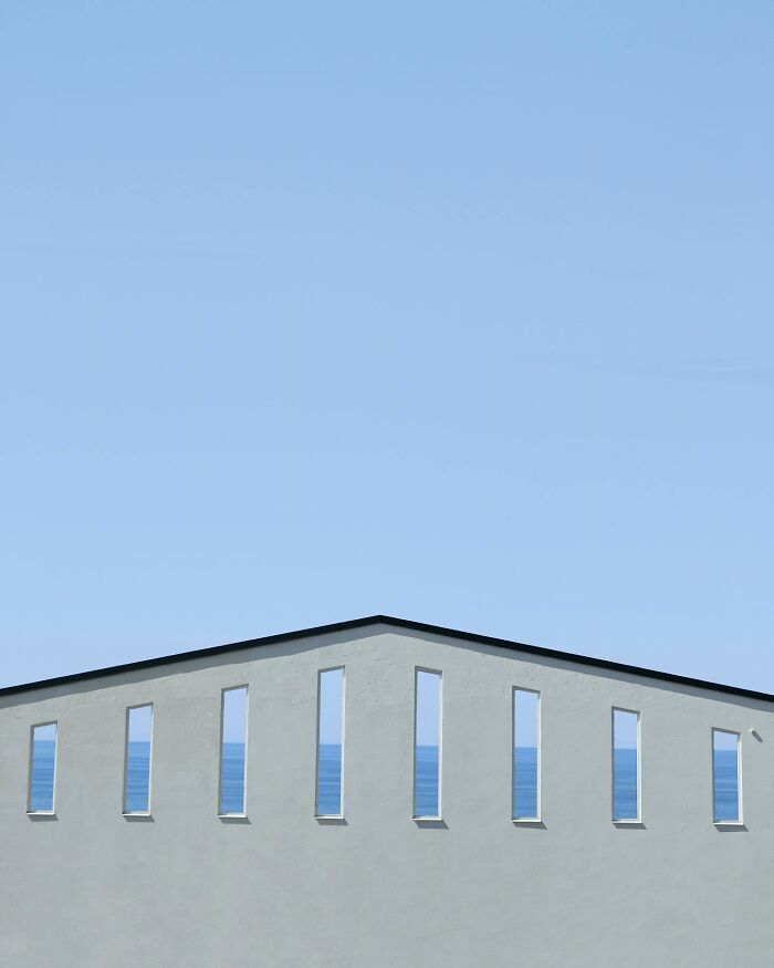 This Photographer Turns Buildings, Windows, And Empty Space Into 55 Mesmerizing Minimalist Scenes