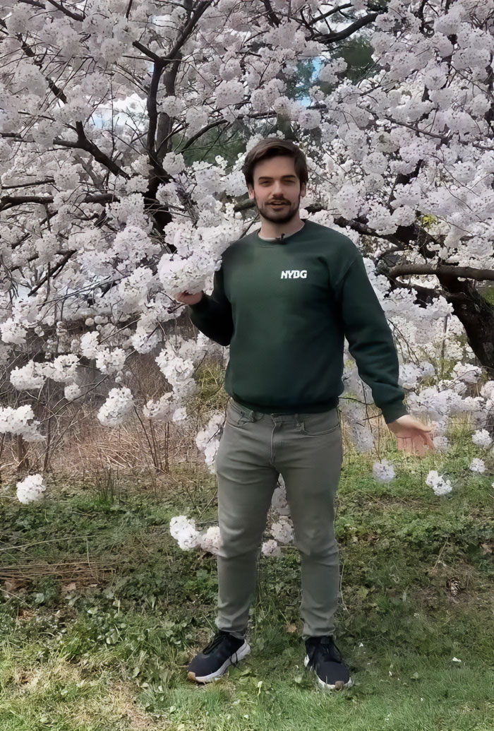 Handsome New York Botanical Garden Scientist Forced To Turn Off Comments After Thirsty Fans Take It Too Far Handsome New York Botanical Garden Scientist Forced To Turn Off Comments After Thirsty Fans Take It Too Far