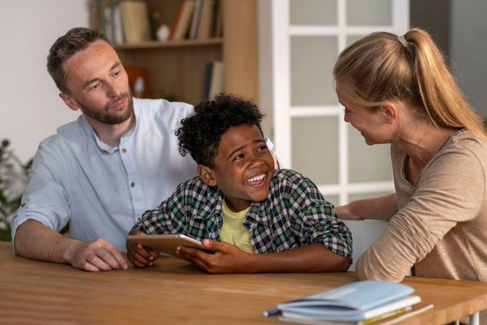 GF Gifts BF A DNA Kit For Fun, Results Expose A Secret His Adopted Parents Kept His Whole Life