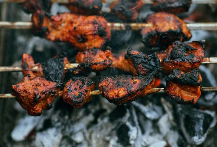 &ldquo;Don&rsquo;t Tell My Wife&rdquo;: 55 Hotel Workers Share Guest Stories That Left Them Absolutely Speechless