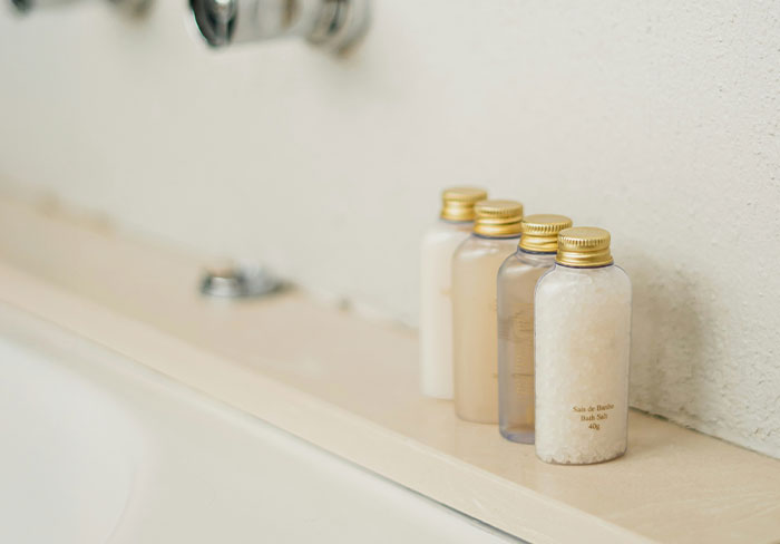 “Full Of Free Water”: 38 Hotel Hacks People Swear By That Others Don’t Know