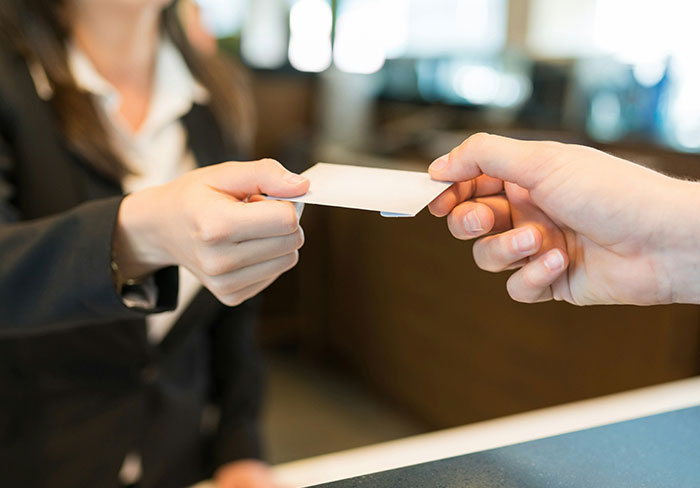 “Full Of Free Water”: 38 Hotel Hacks People Swear By That Others Don’t Know