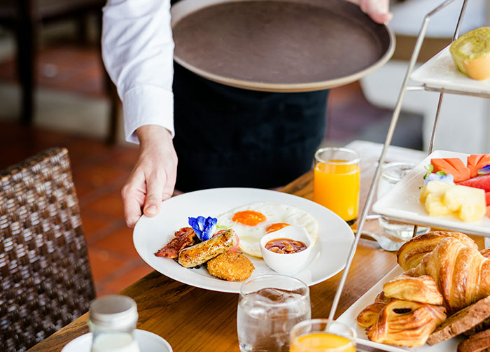 “Full Of Free Water”: 38 Hotel Hacks People Swear By That Others Don’t Know