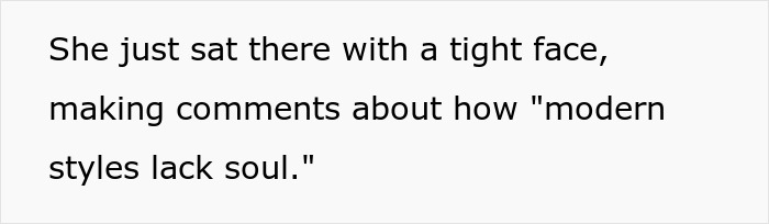 Mother Pours Wine Over Daughter’s Wedding Dress While Smiling, Says It’s Fate