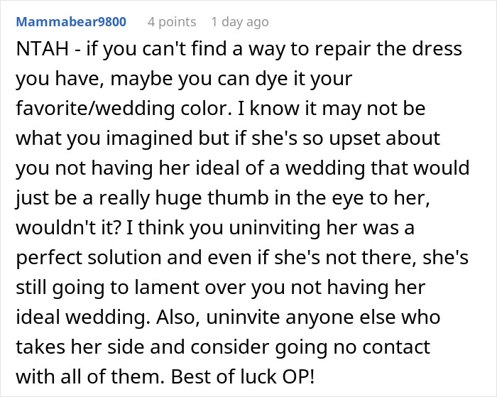 Mother Pours Wine Over Daughter’s Wedding Dress While Smiling, Says It’s Fate