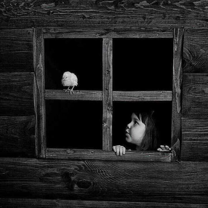 40 Vintage Pics Of Children Shared By ‘Simple Is Beautiful Photography’ Filled With Memory And Tenderness