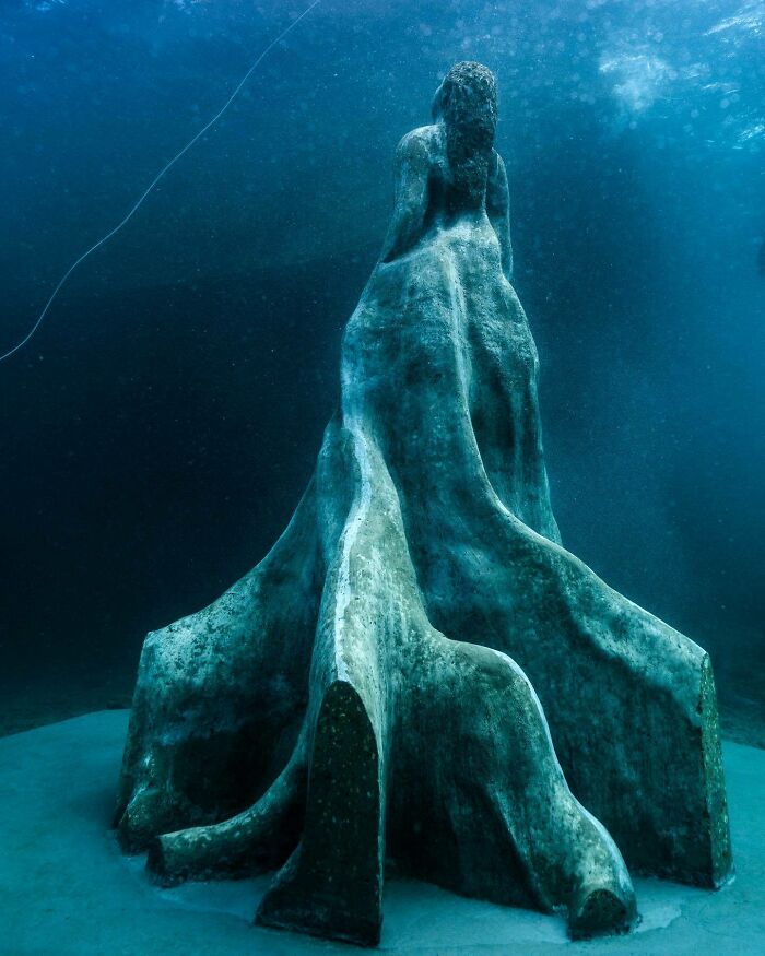 40 Unique Sculptures That Turn The Sea Floor Into A Living Art Gallery While Restoring Fragile Ecosystems