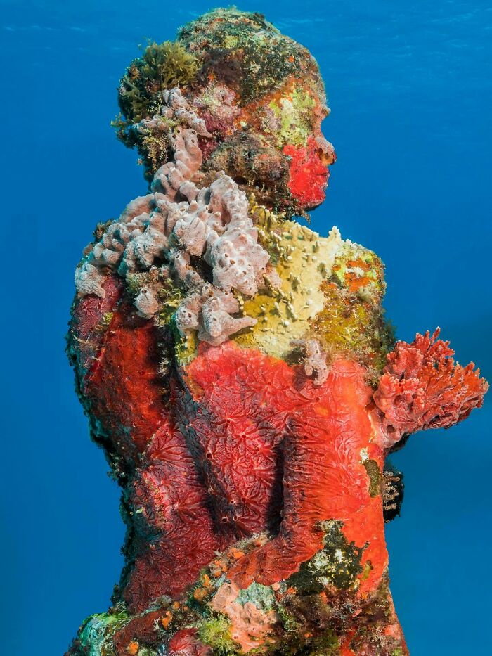 40 Unique Sculptures That Turn The Sea Floor Into A Living Art Gallery While Restoring Fragile Ecosystems