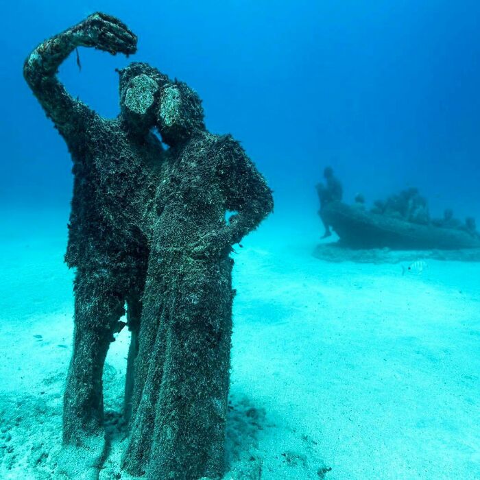 40 Unique Sculptures That Turn The Sea Floor Into A Living Art Gallery While Restoring Fragile Ecosystems