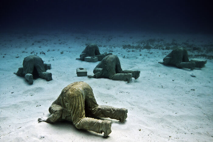 40 Unique Sculptures That Turn The Sea Floor Into A Living Art Gallery While Restoring Fragile Ecosystems