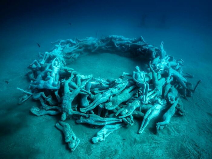 40 Unique Sculptures That Turn The Sea Floor Into A Living Art Gallery While Restoring Fragile Ecosystems