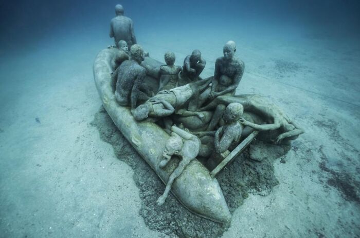 40 Unique Sculptures That Turn The Sea Floor Into A Living Art Gallery While Restoring Fragile Ecosystems
