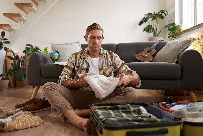 &ldquo;Suddenly, Trust Is Gone&rdquo;: Woman Considers Divorce After Her Husband Starts Acting Weird