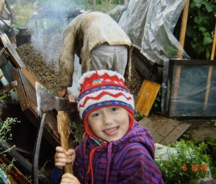 79 Funny And Chaotic Childhood Photos These Folks Probably Wanted To Burn