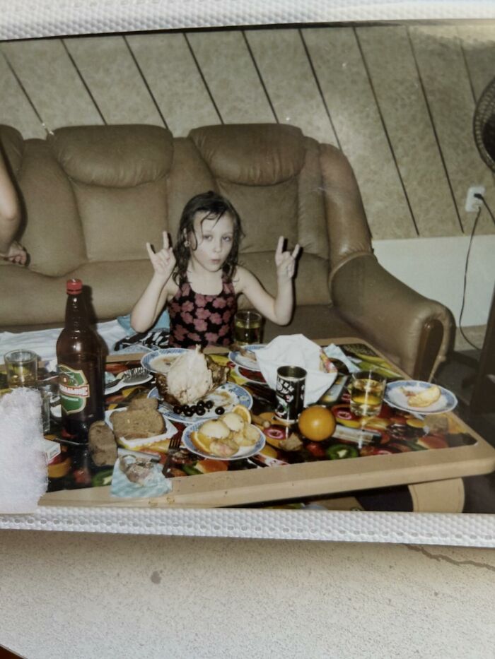 79 Funny And Chaotic Childhood Photos These Folks Probably Wanted To Burn