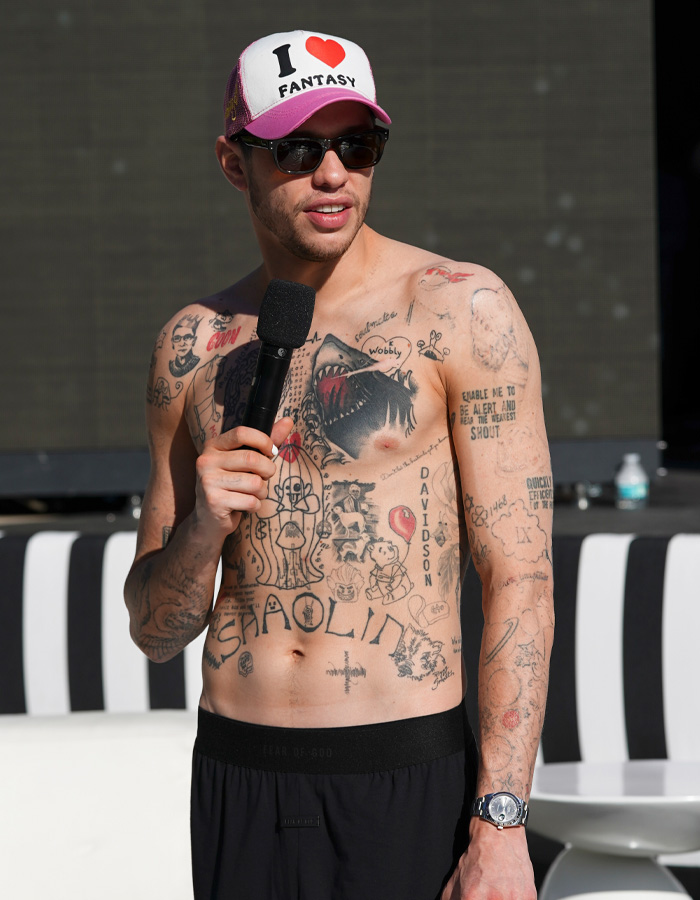 “How Does He Have $200k?”: Internet Baffled After Pete Davidson Shows Off Bare Arms Following Tattoo Removal