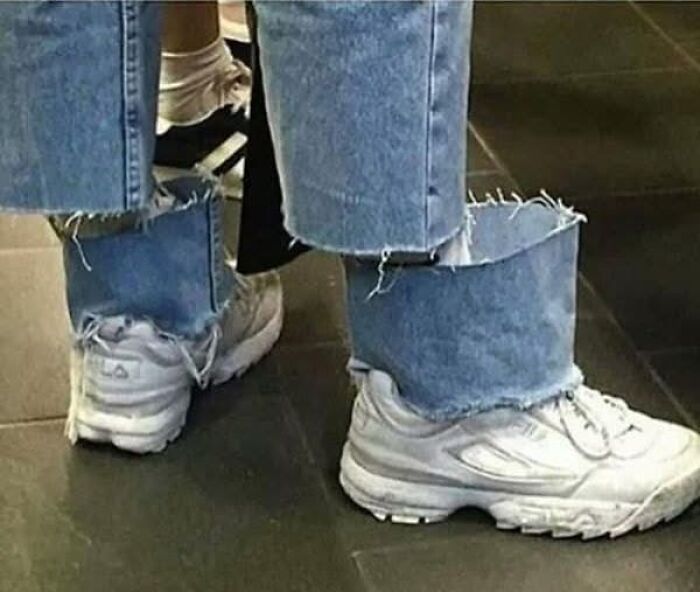 99 Confusing And Unhinged Images Where “Things Only Get Weirder” The Longer You Look (New Pics)