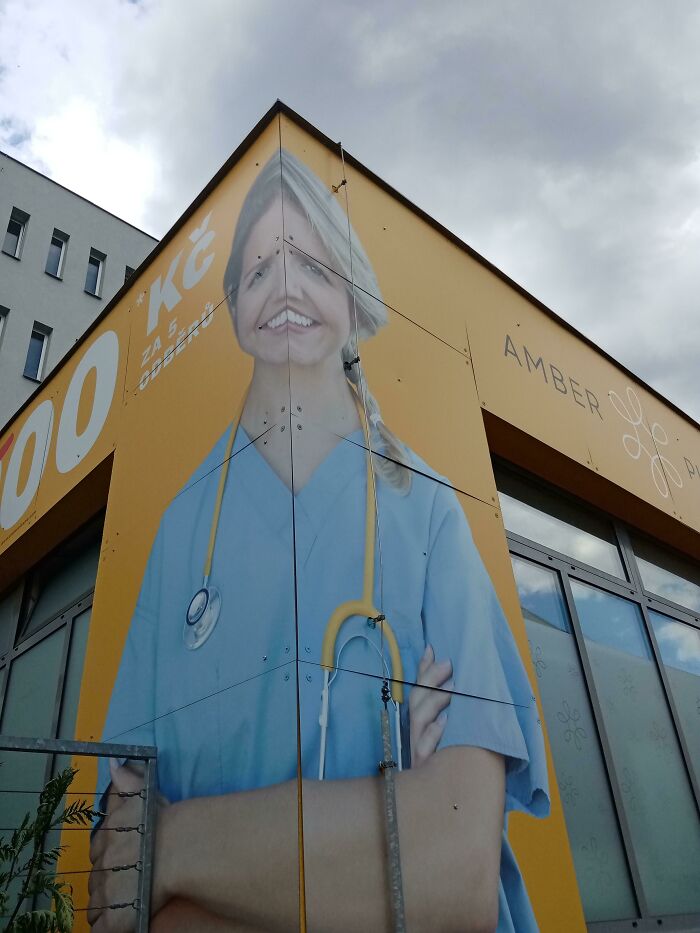 Here&rsquo;s What Happens When Designers Work Without Common Sense, In 79 Hilarious Pics