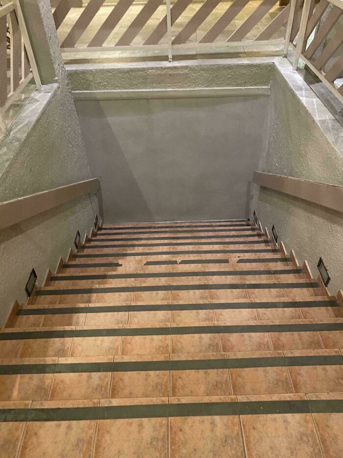 Here&rsquo;s What Happens When Designers Work Without Common Sense, In 79 Hilarious Pics