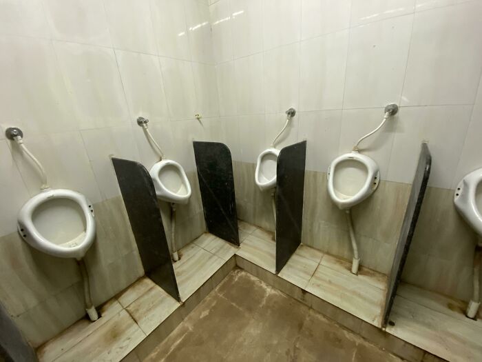 Here&rsquo;s What Happens When Designers Work Without Common Sense, In 79 Hilarious Pics