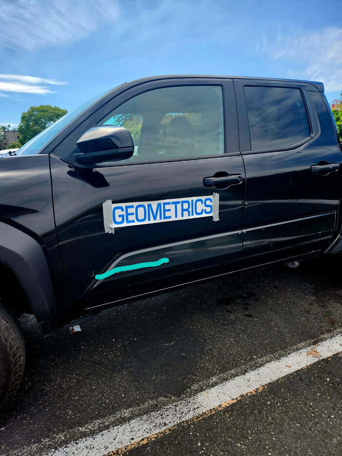 Here&rsquo;s What Happens When Designers Work Without Common Sense, In 79 Hilarious Pics