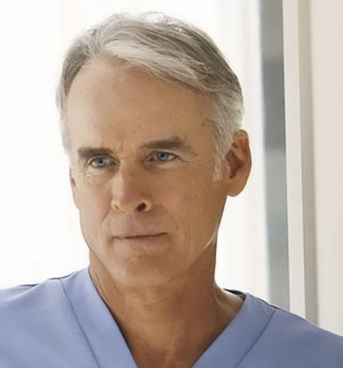 “Vampire”: Here’s How The Cast Of ‘Lost’ Aged Since The Show Premiered Over 20 Years Ago