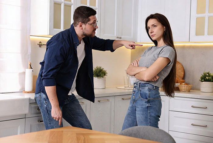 Toxic Man Calls Stay-At-Home Wife “Lazy Waste Of Space,” Tells Her To Finish Chores To Get His Love