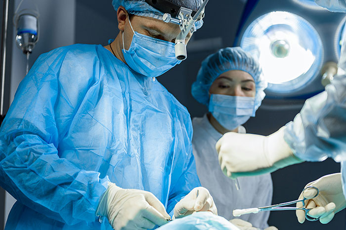 37 Healthcare Workers Warn About Things You Should Never Do To Your Body