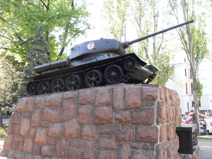 &ldquo;I Think It&rsquo;s Where The Aliens Are&rdquo;: 69 Urban Legends That Still Freak People Out