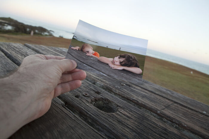 40 &ldquo;Dear Photograph&rdquo; Moments Where People Revisit Their Past In The Most Emotional Way
