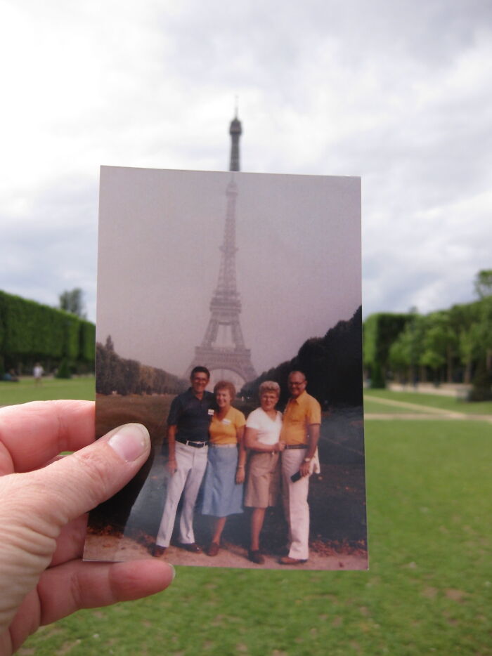40 &ldquo;Dear Photograph&rdquo; Moments Where People Revisit Their Past In The Most Emotional Way