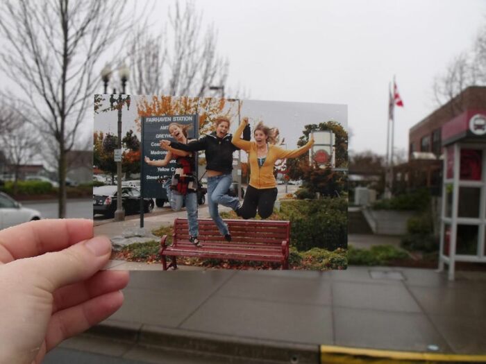 40 &ldquo;Dear Photograph&rdquo; Moments Where People Revisit Their Past In The Most Emotional Way