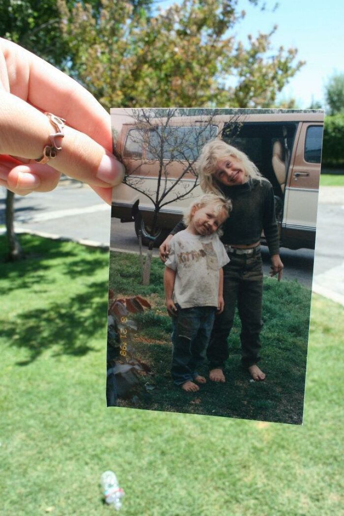 40 &ldquo;Dear Photograph&rdquo; Moments Where People Revisit Their Past In The Most Emotional Way