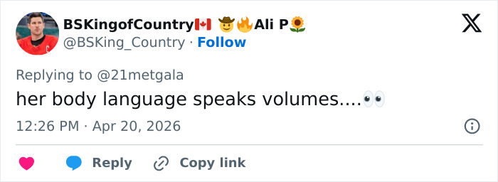 “The Milk Has Spoiled”: Adam Levine’s New Red Carpet Look Leaves Fans Stunned