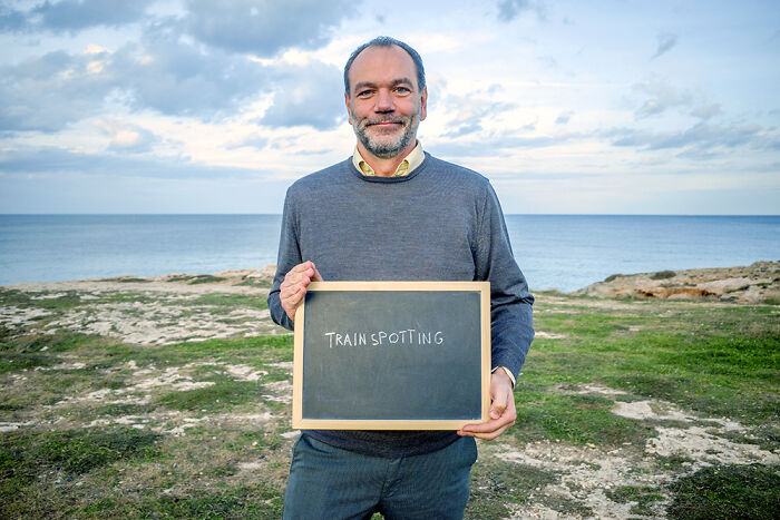 This Photographer Asked People About Their Favorite Movies And Uncovered Many Hidden Film Gems (24 New Pics)