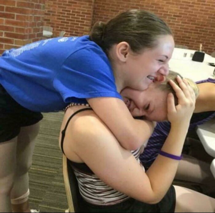 115 Misleading And Confusing Photos That Seem Like A Glitch In Real Life (New Pics)