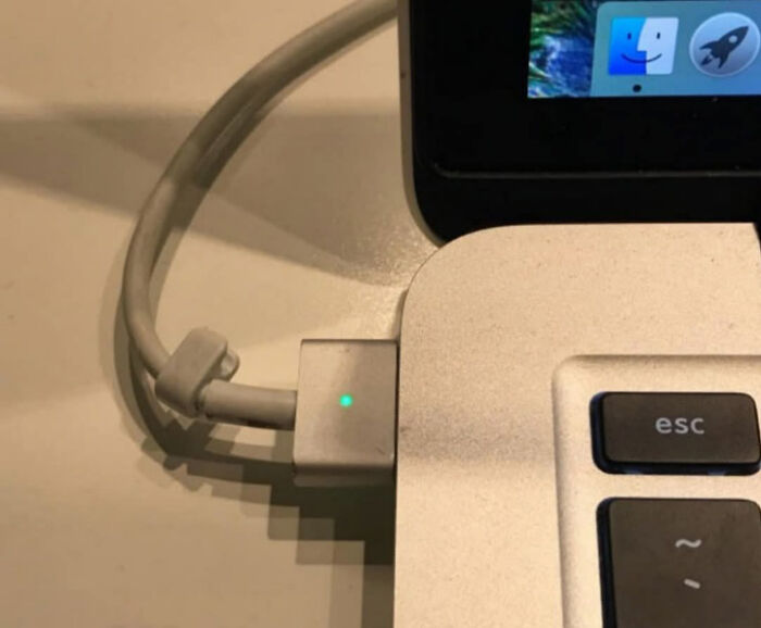 115 Misleading And Confusing Photos That Seem Like A Glitch In Real Life (New Pics)