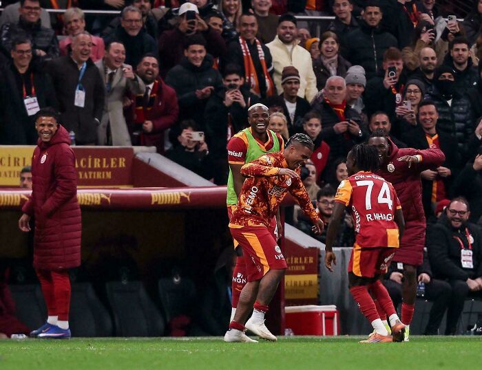 115 Misleading And Confusing Photos That Seem Like A Glitch In Real Life (New Pics)