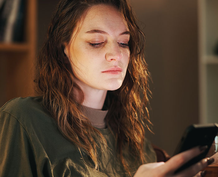 &ldquo;You&rsquo;re Sick&rdquo;: Woman Sends Cruel Message To Sister Who Cheated With Her BF, Doesn&rsquo;t Regret It At All