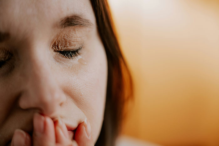 &ldquo;You&rsquo;re Sick&rdquo;: Woman Sends Cruel Message To Sister Who Cheated With Her BF, Doesn&rsquo;t Regret It At All