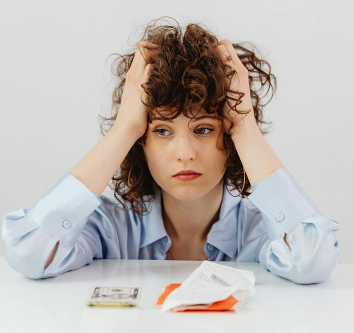 Rich Guy Expects Poor Girlfriend To Spend Loads Of Money On Him, Claims She Might “Bleed Him Dry”